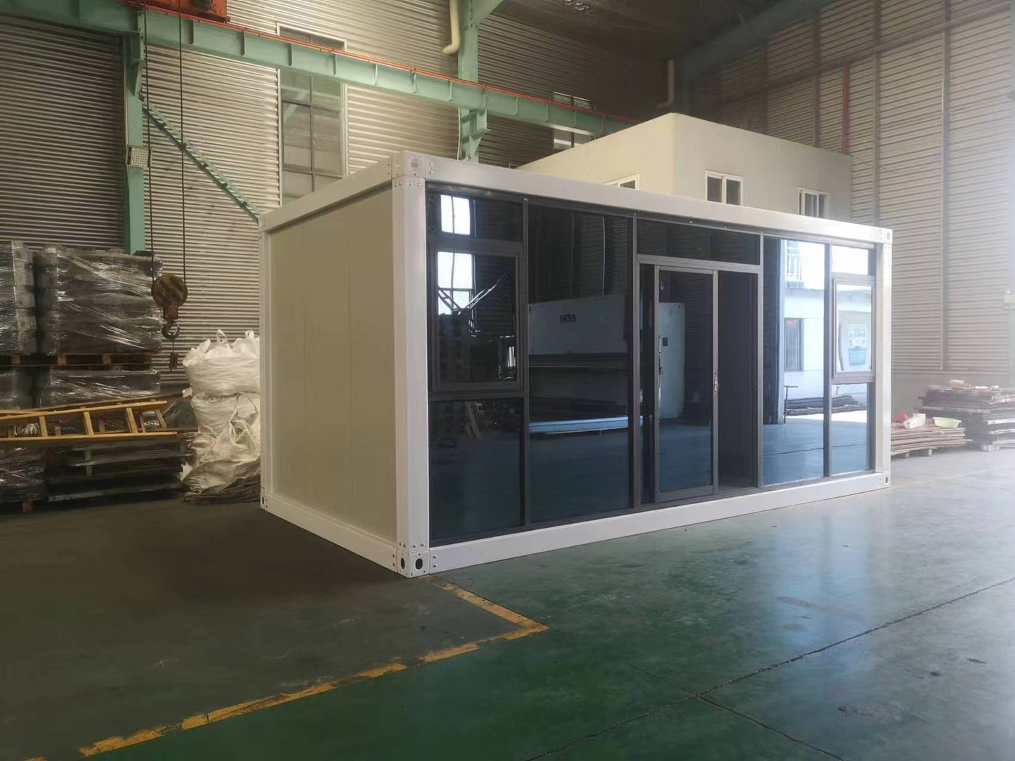 Detachable container house Steel Box Wall Window House Mobile Customized